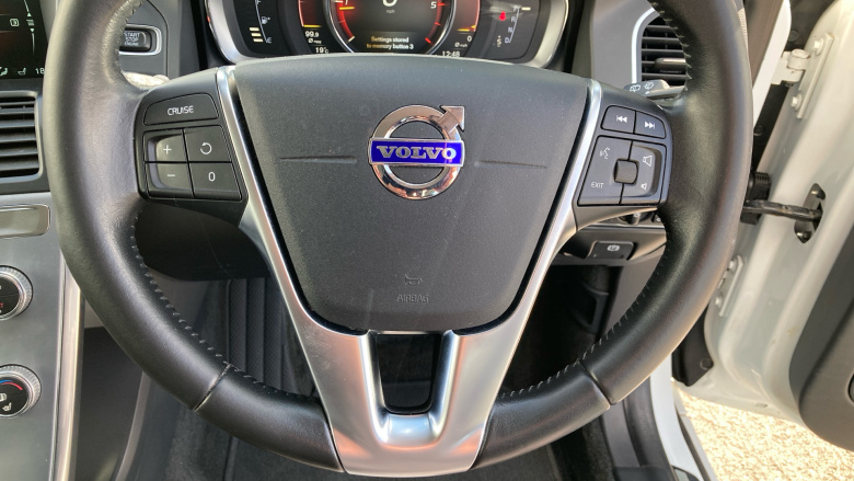 Volvo Xc60 D4 [190] SE Lux Nav 5dr Geartronic Diesel Estate